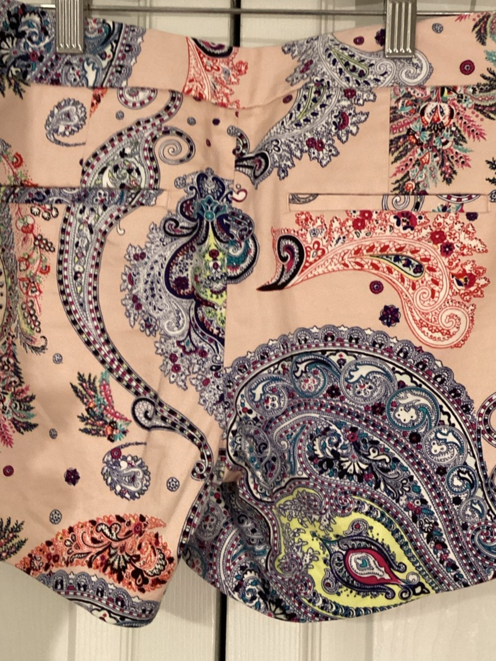 Express Paisley Print Shorts in Pink Multi Size 0 EUC - Picture 4 of 6